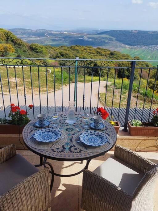 Ferienwohnung Hararit View נוף הררית Exterior foto